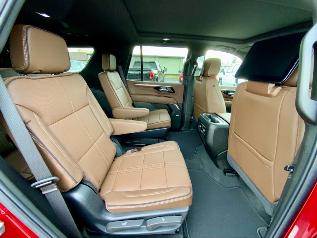 Thumbnail: 2026 Chevrolet Tahoe - 38