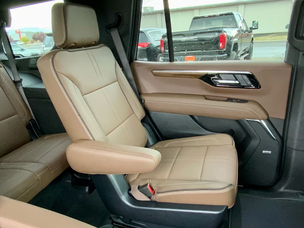 Thumbnail: 2026 Chevrolet Tahoe - 41