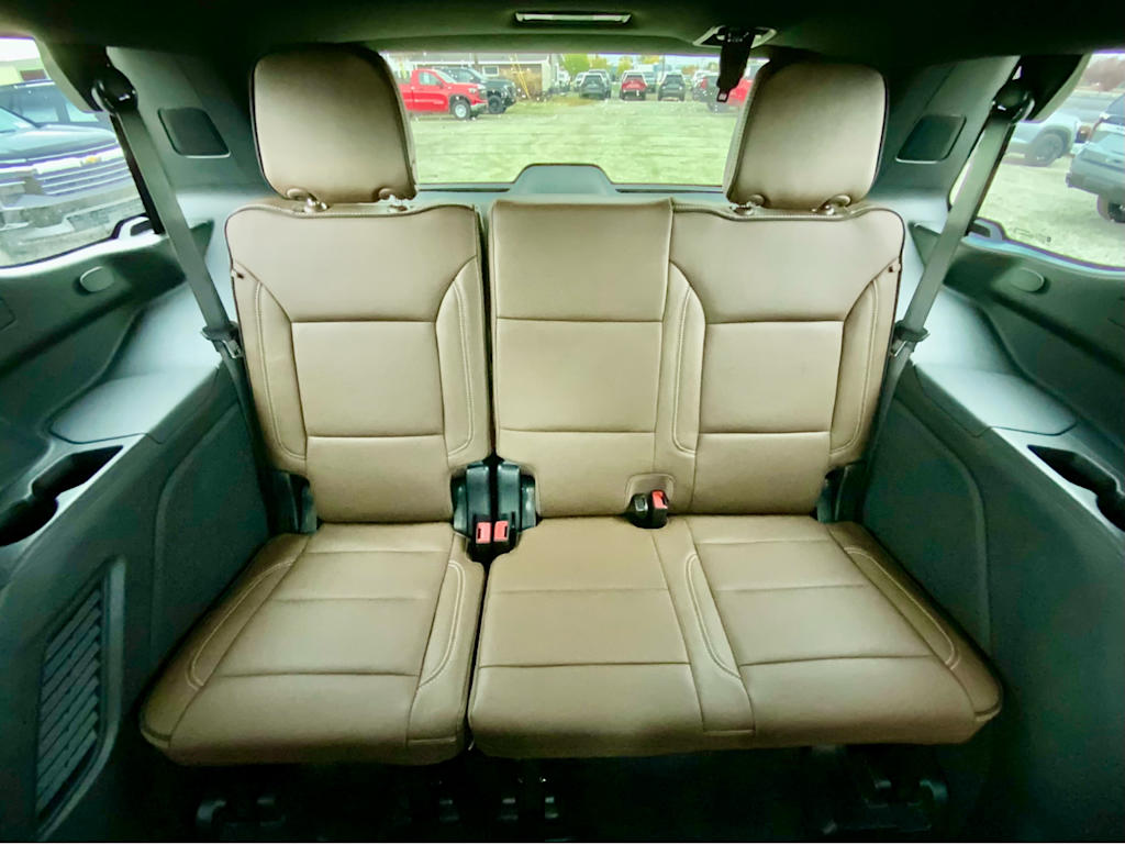 Thumbnail: 2026 Chevrolet Tahoe - 43