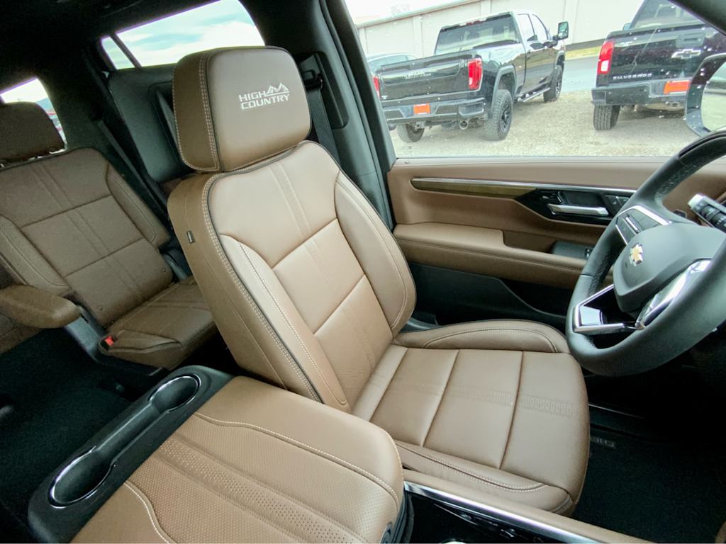 Thumbnail: 2026 Chevrolet Tahoe - 44