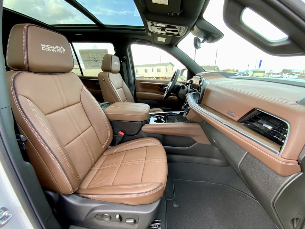 2025 Chevrolet Tahoe High Country 34
