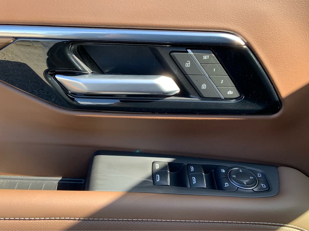 2025 Chevrolet Tahoe High Country 40