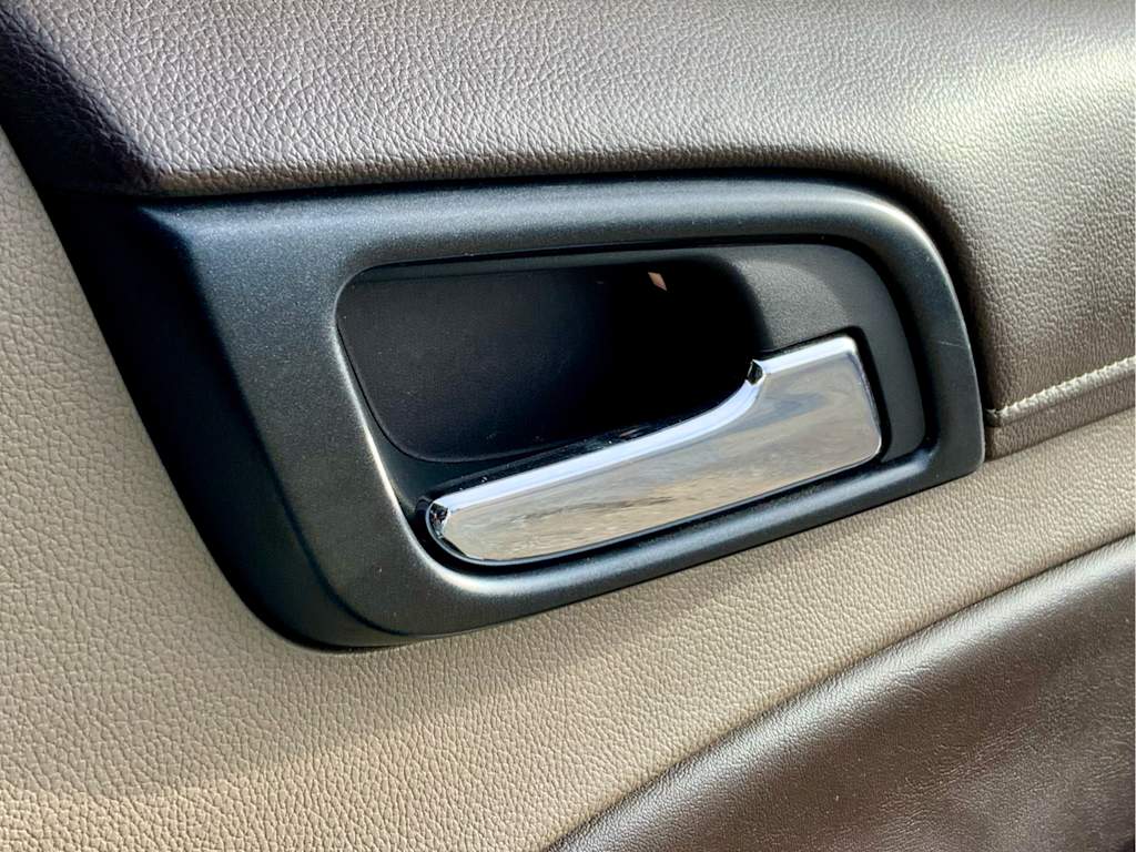 Thumbnail: 2015 Chevrolet Tahoe - 43