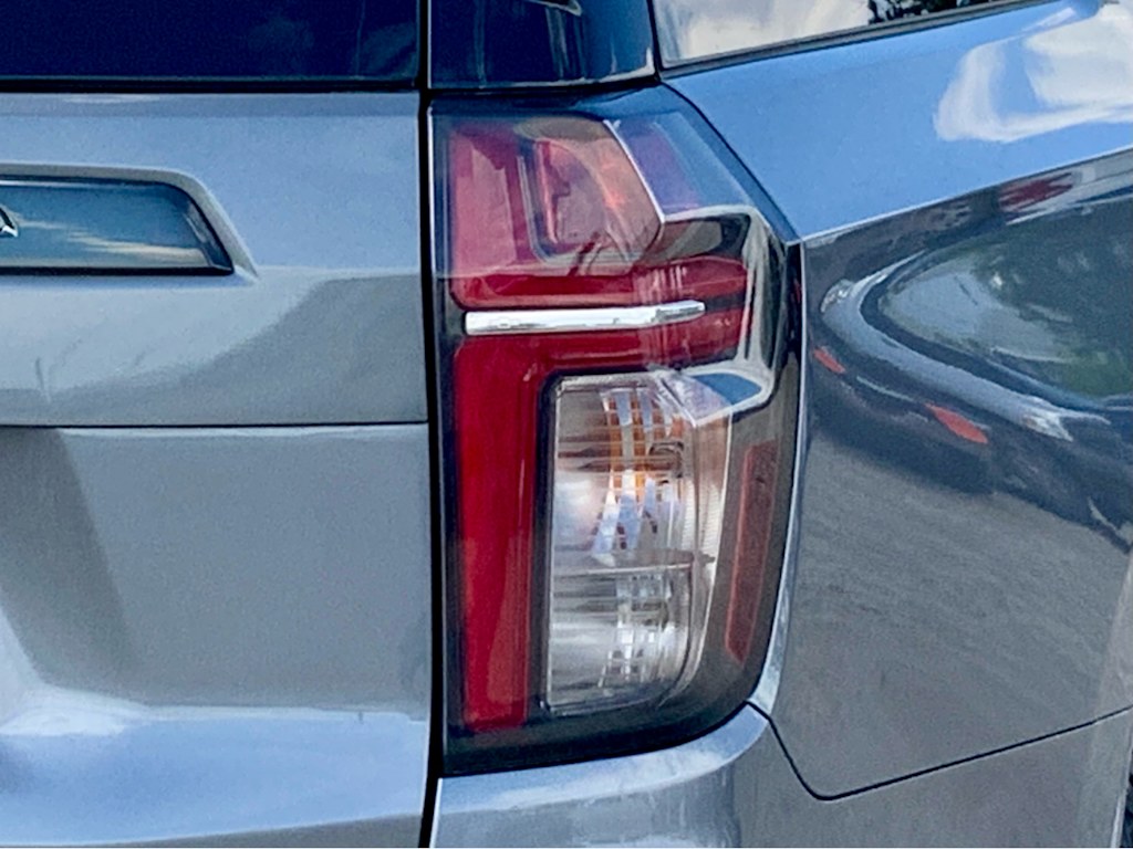 Thumbnail: 2022 Chevrolet Suburban - 25