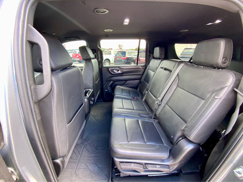 Thumbnail: 2022 Chevrolet Suburban - 12