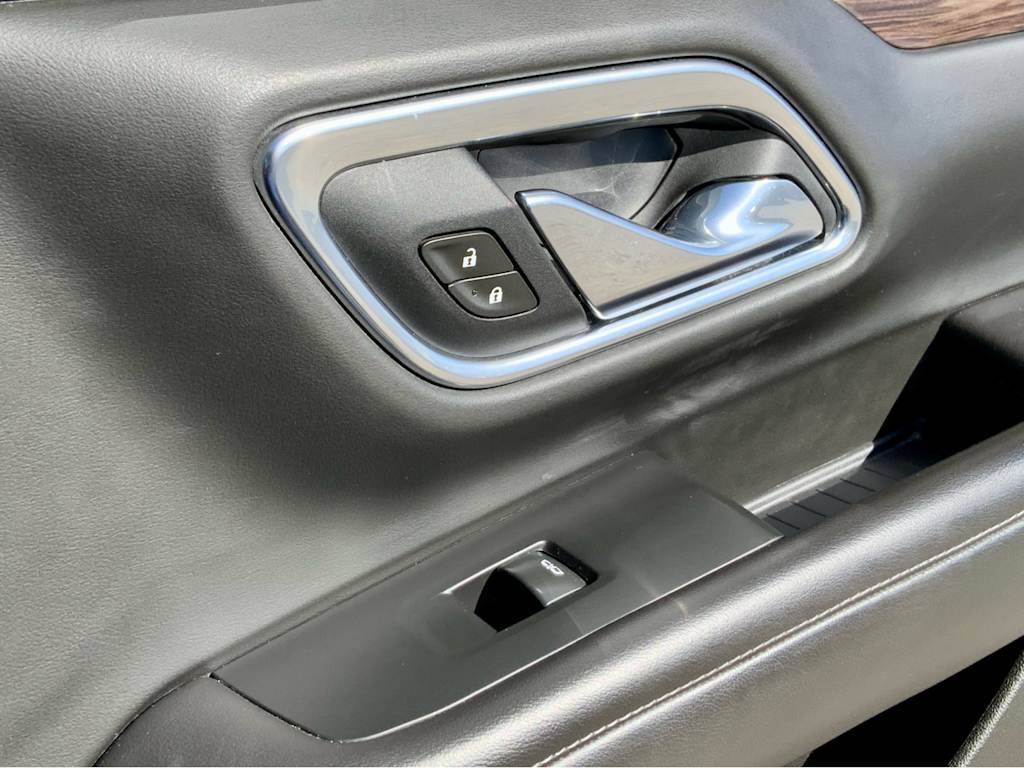 Thumbnail: 2021 Chevrolet Suburban - 41