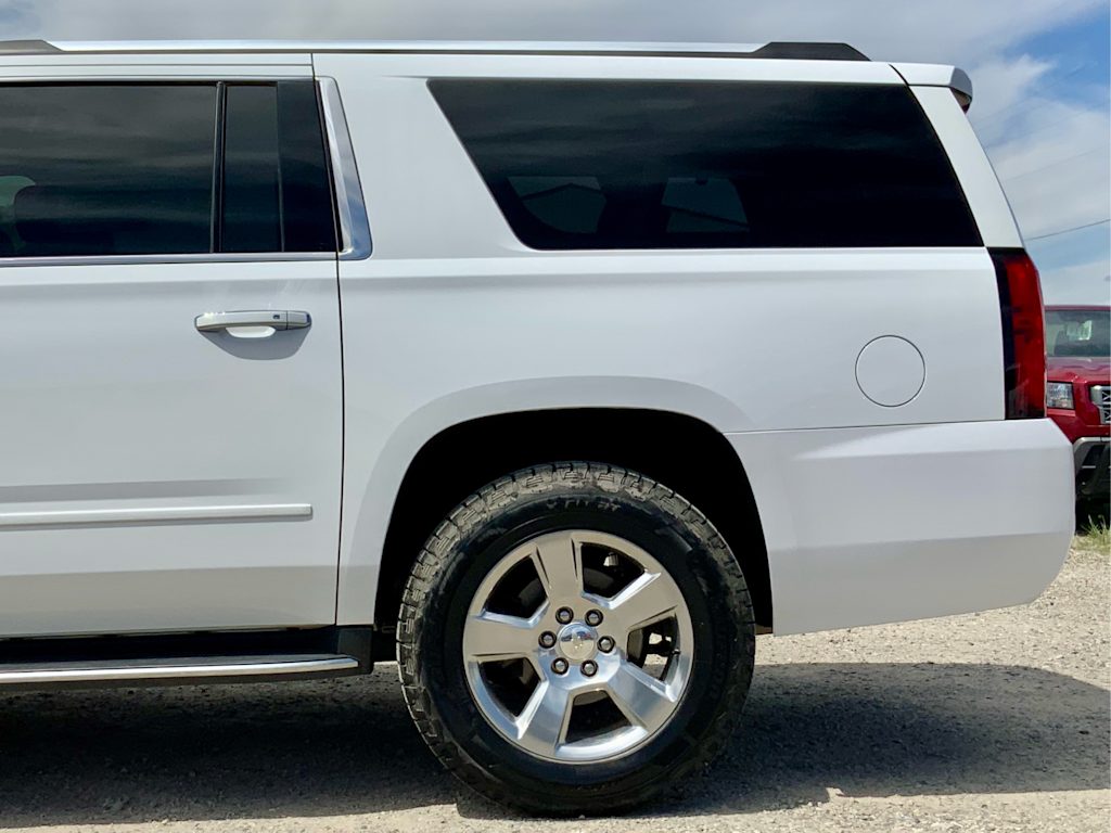 Thumbnail: 2019 Chevrolet Suburban - 8