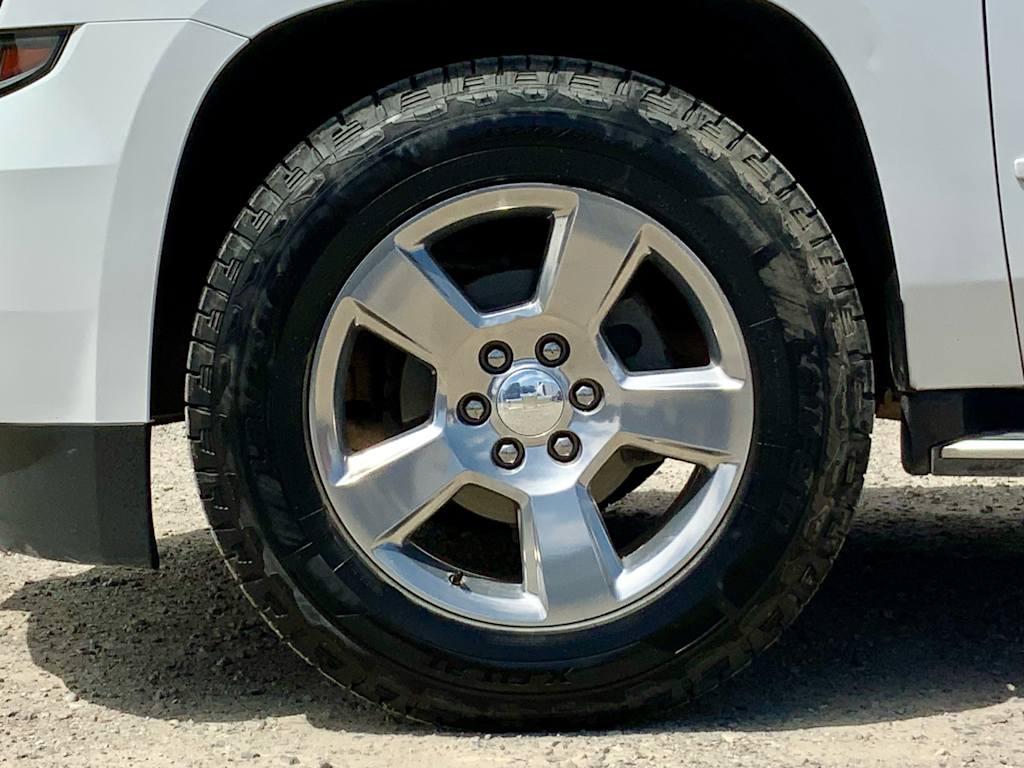 Thumbnail: 2019 Chevrolet Suburban - 25