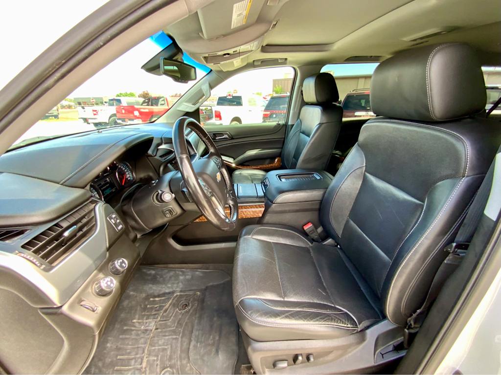 Thumbnail: 2019 Chevrolet Suburban - 10
