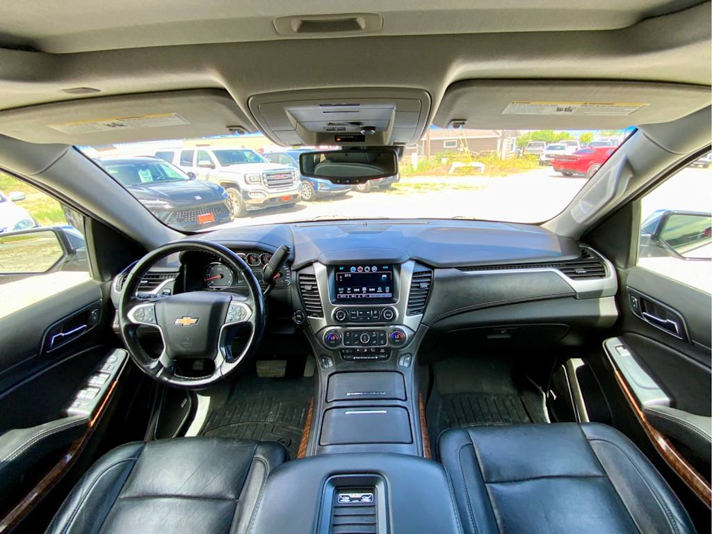 Thumbnail: 2019 Chevrolet Suburban - 2