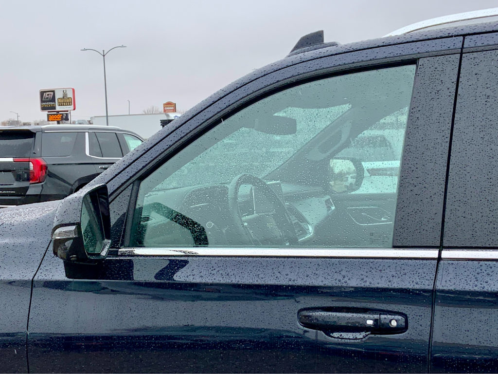 Thumbnail: 2022 Chevrolet Tahoe - 24