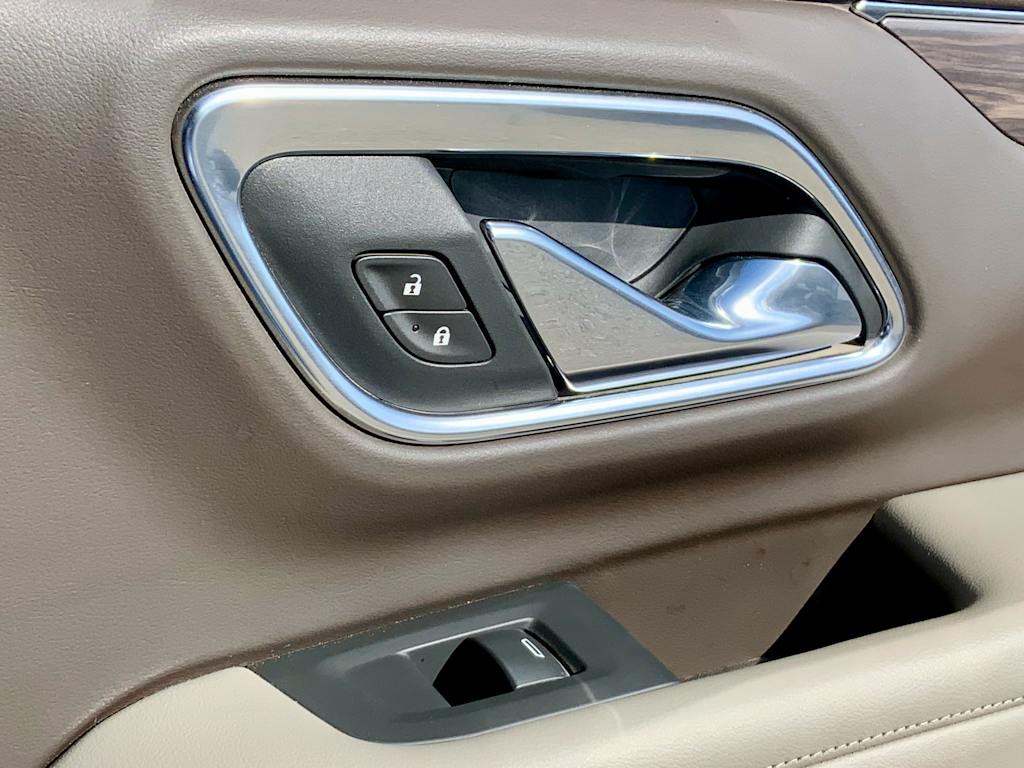 Thumbnail: 2021 Chevrolet Tahoe - 45