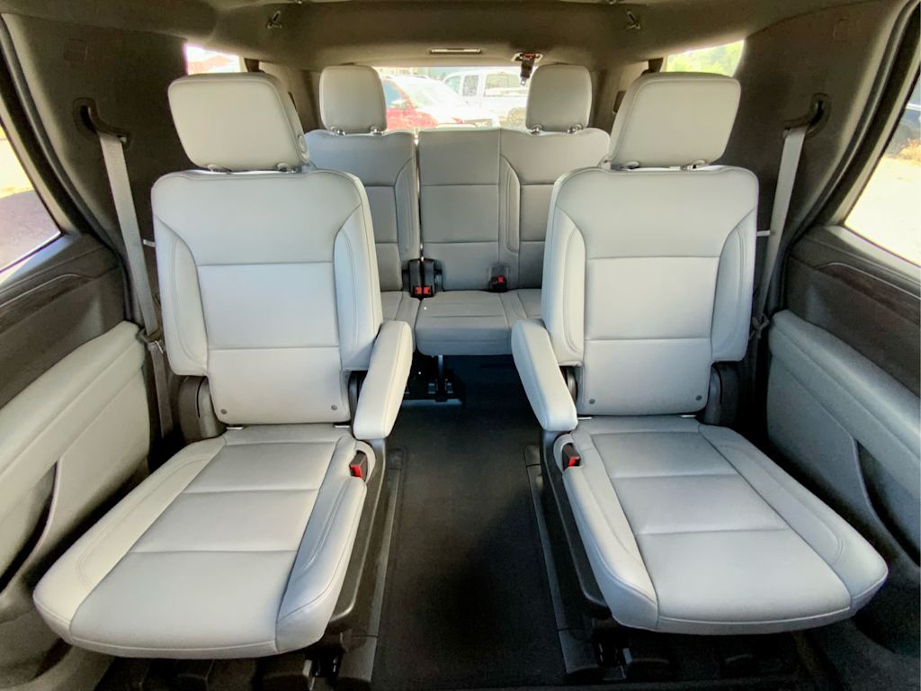 Thumbnail: 2021 Chevrolet Tahoe - 34