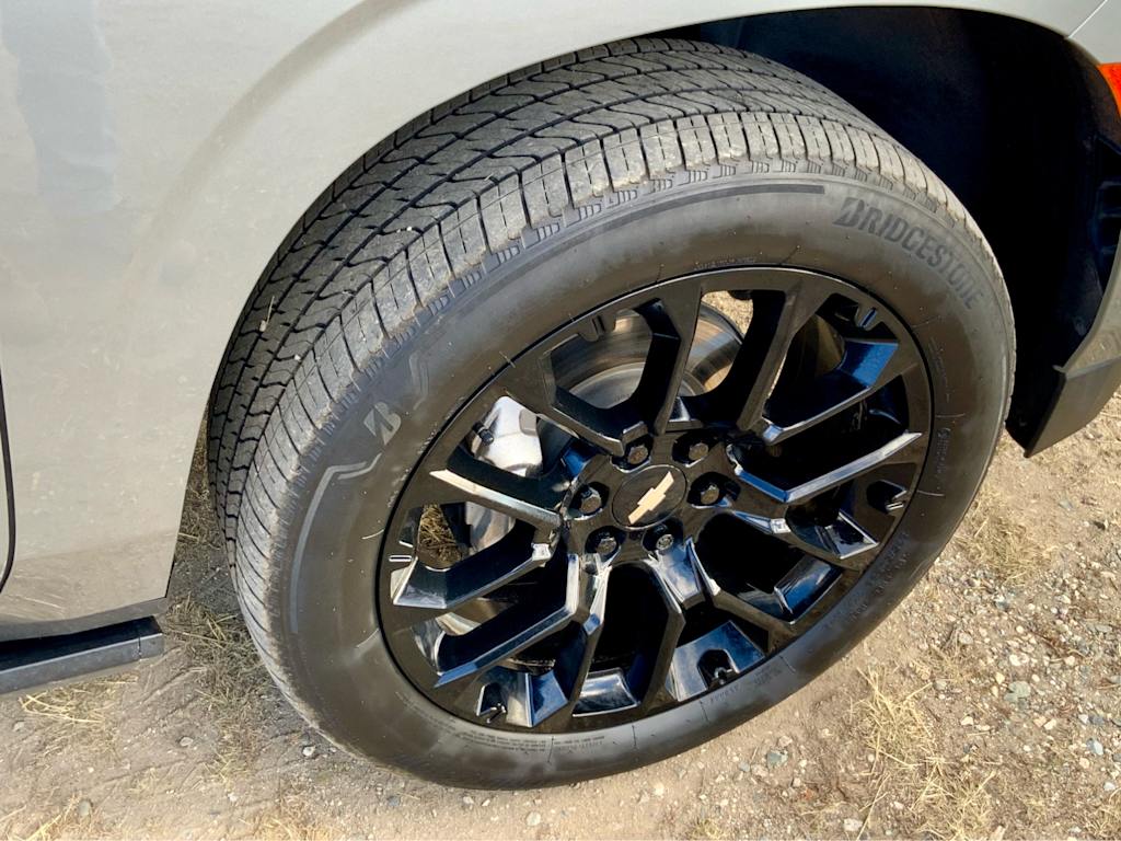 Thumbnail: 2023 Chevrolet Tahoe - 33