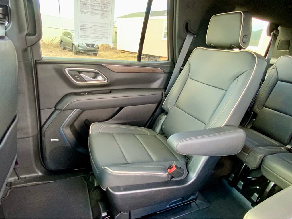 Thumbnail: 2023 Chevrolet Tahoe - 40