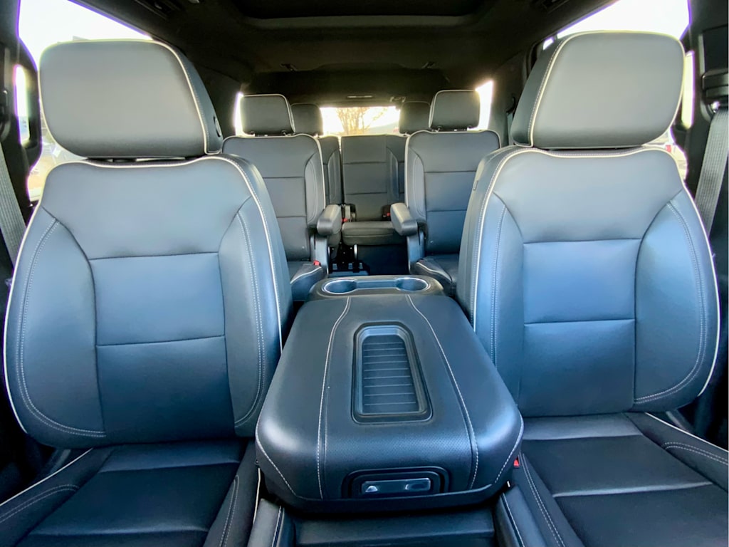 Thumbnail: 2023 Chevrolet Tahoe - 17