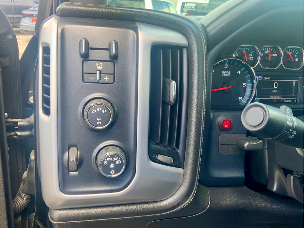 Thumbnail: 2018 GMC Sierra 2500 - 38