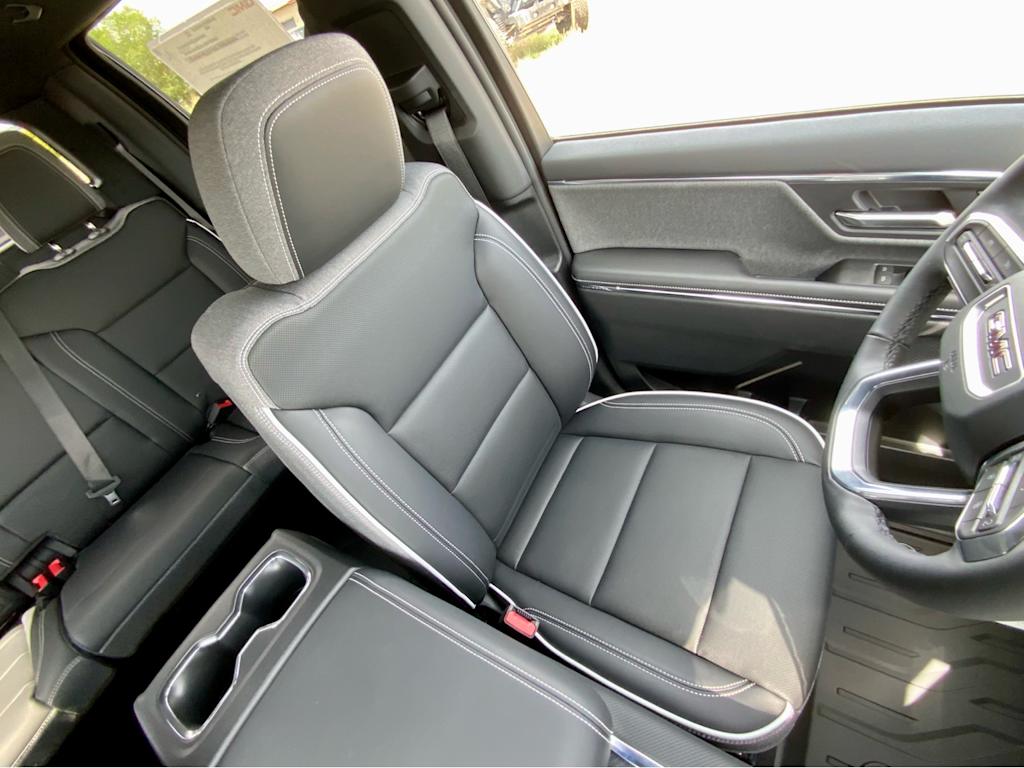 Thumbnail: 2026 GMC Sierra EV - 39