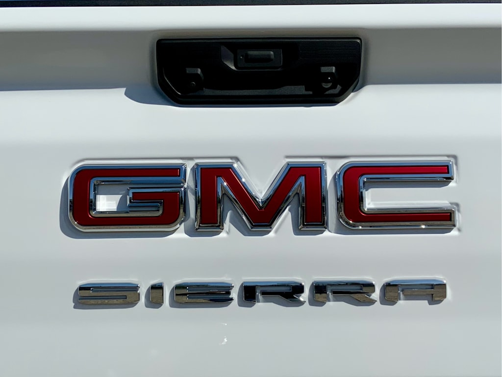 Thumbnail: 2026 GMC Sierra 2500 - 32