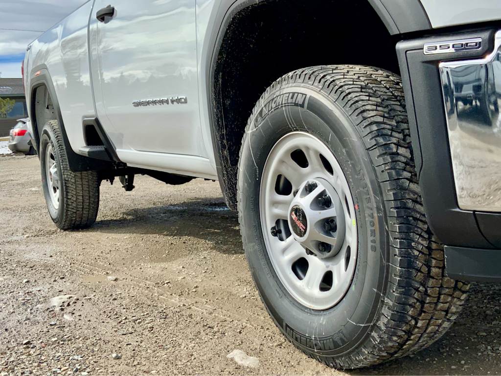 Thumbnail: 2026 GMC Sierra 3500 - 27