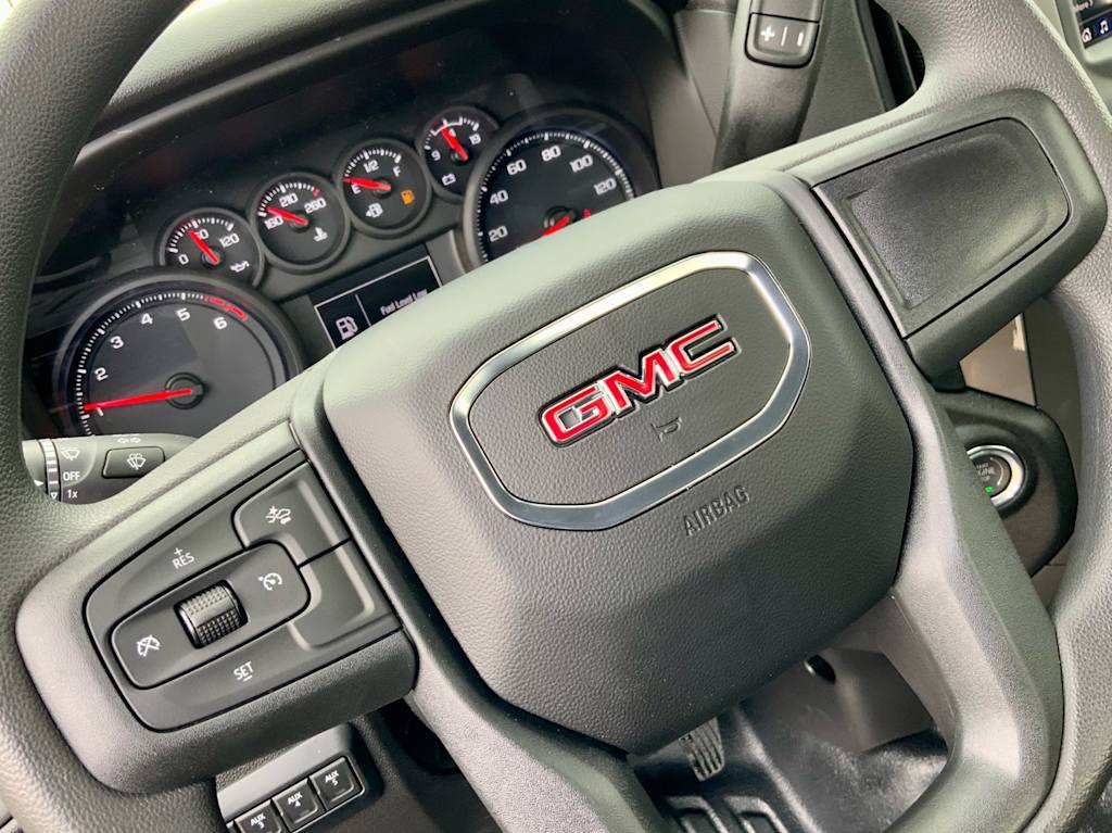 Thumbnail: 2026 GMC Sierra 3500 - 33