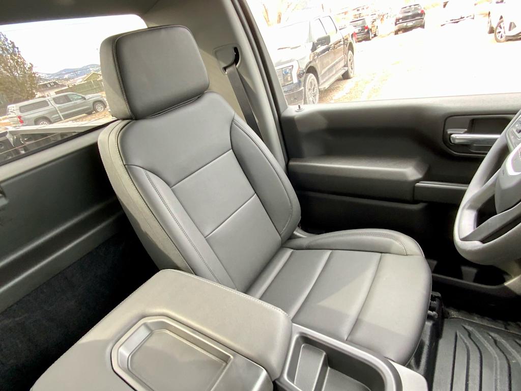 Thumbnail: 2026 GMC Sierra 3500 - 32
