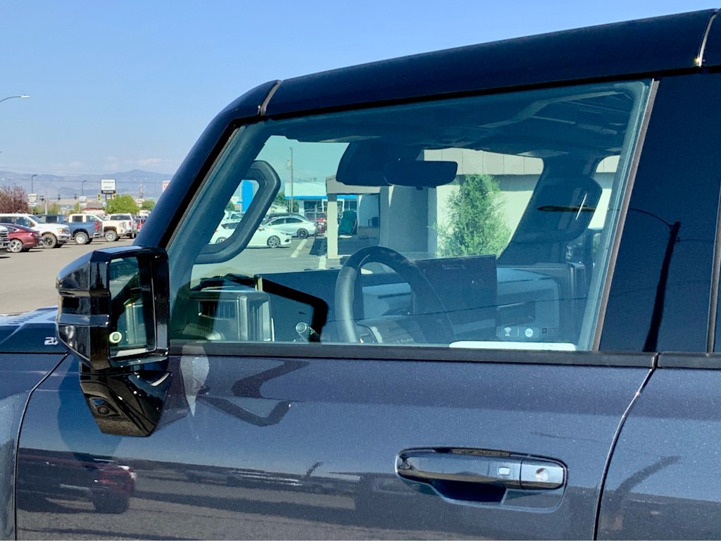 Thumbnail: 2025 GMC Hummer EV - 9