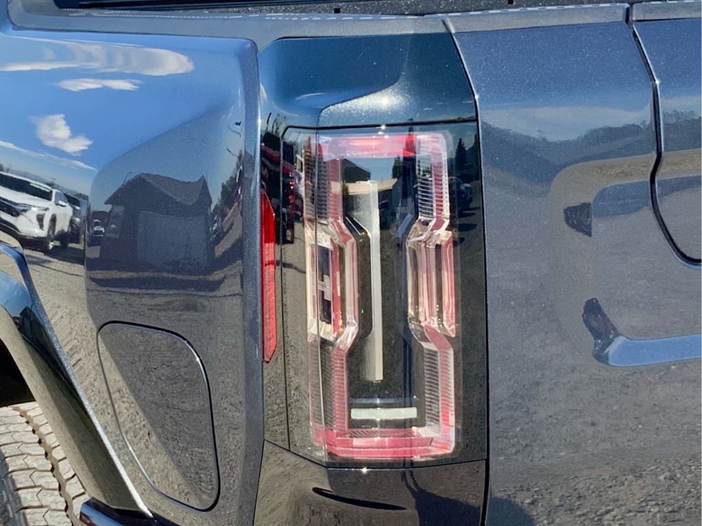 Thumbnail: 2025 GMC Hummer EV - 18