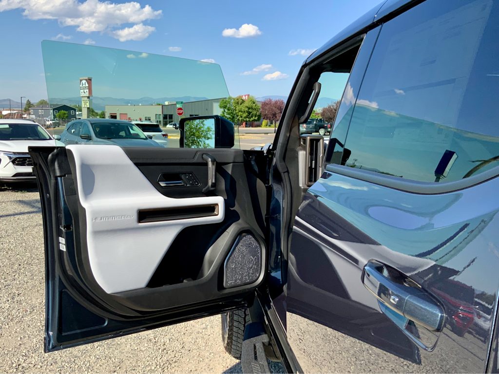 Thumbnail: 2025 GMC Hummer EV - 58