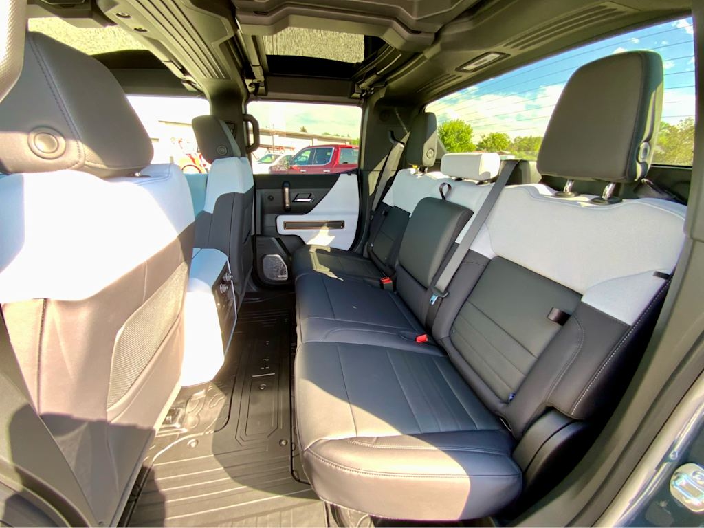 Thumbnail: 2025 GMC Hummer EV - 11