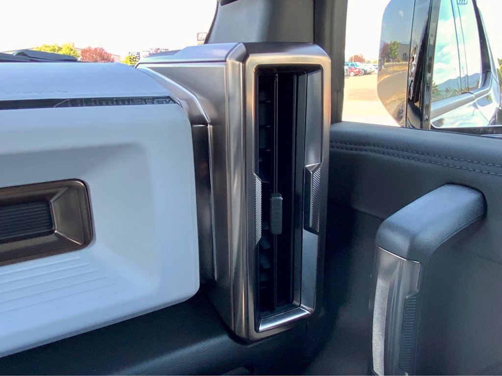 Thumbnail: 2025 GMC Hummer EV - 56