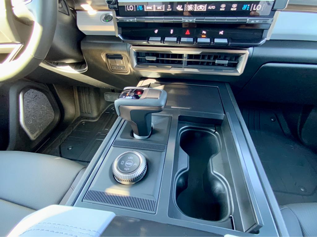 Thumbnail: 2025 GMC Hummer EV - 54