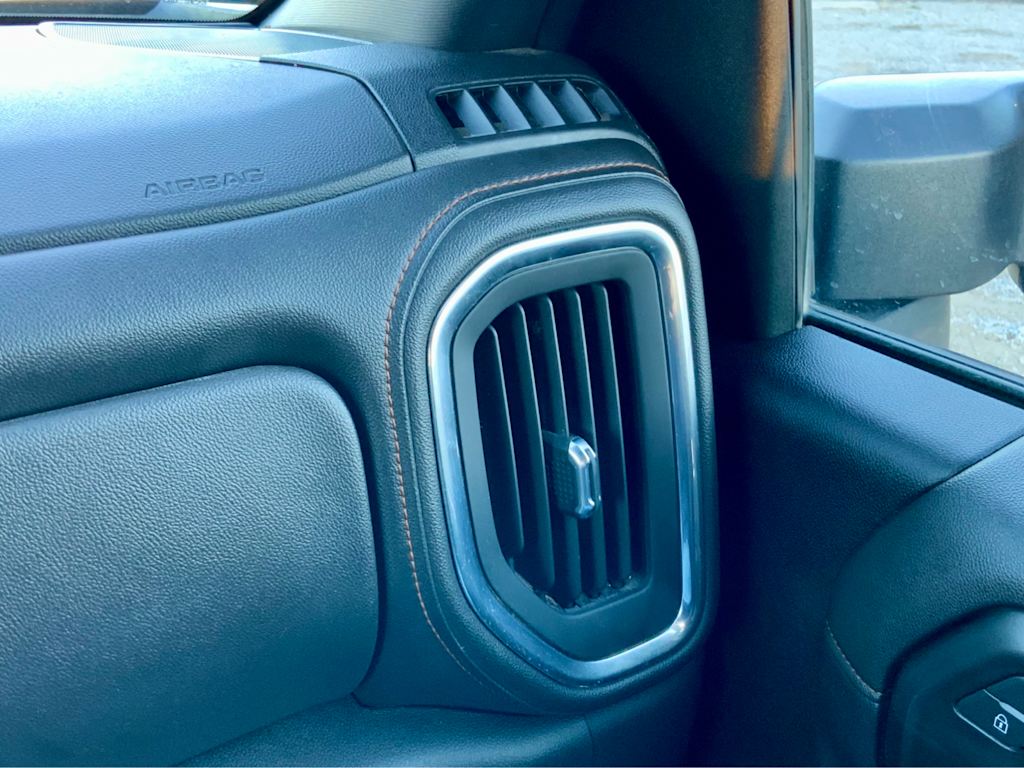 Thumbnail: 2022 GMC Sierra 3500 - 51