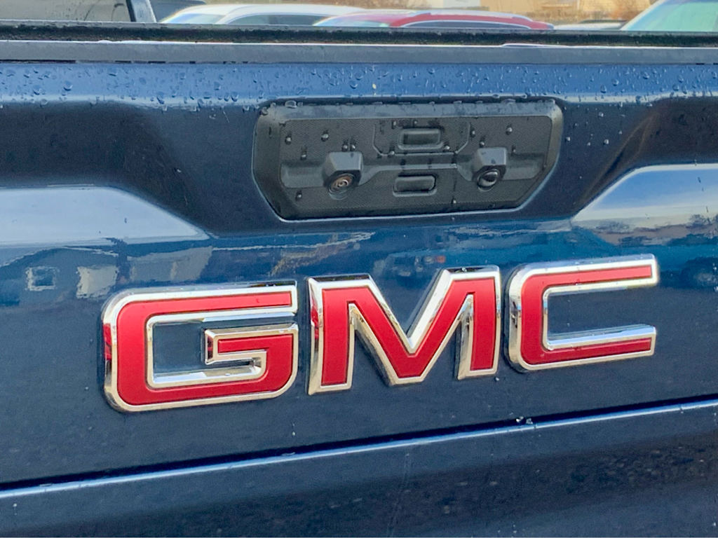 Thumbnail: 2023 GMC Sierra 3500 - 31