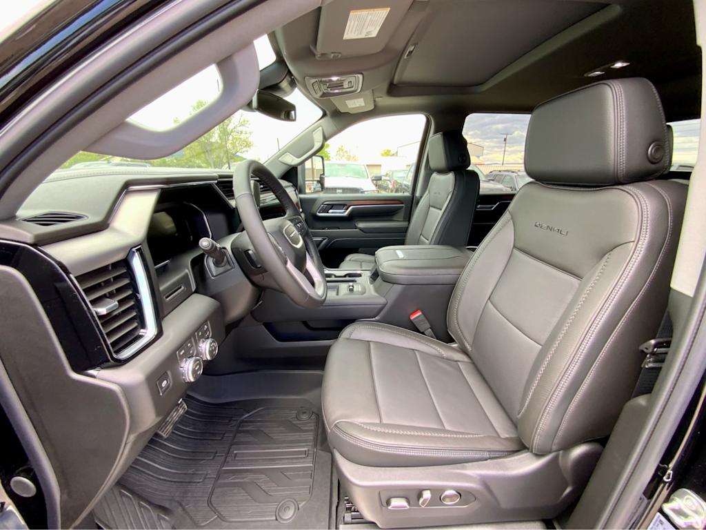2026 GMC Sierra 2500HD Denali - Photo 12