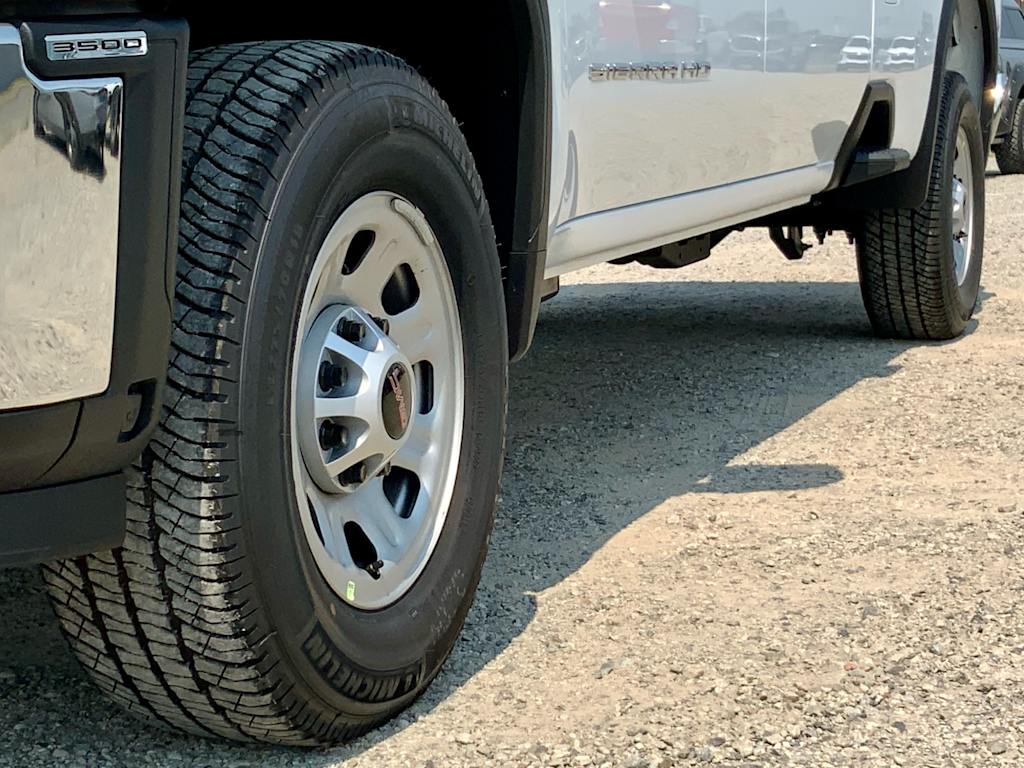 Thumbnail: 2026 GMC Sierra 3500 - 27