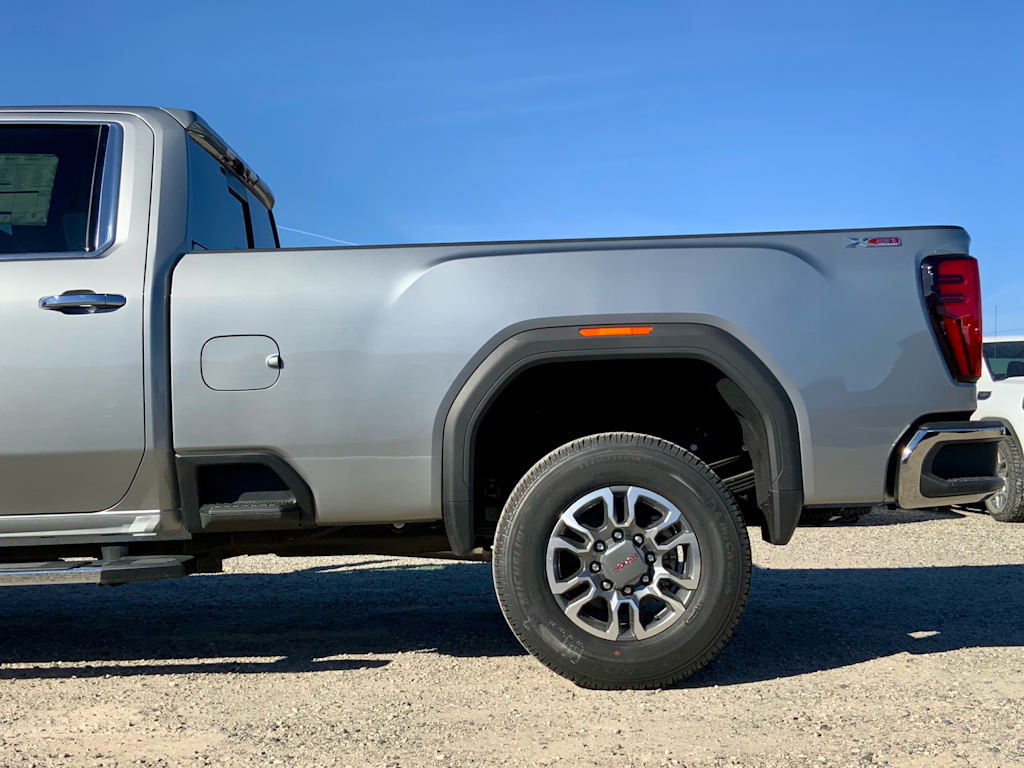 Thumbnail: 2026 GMC Sierra 3500 - 23