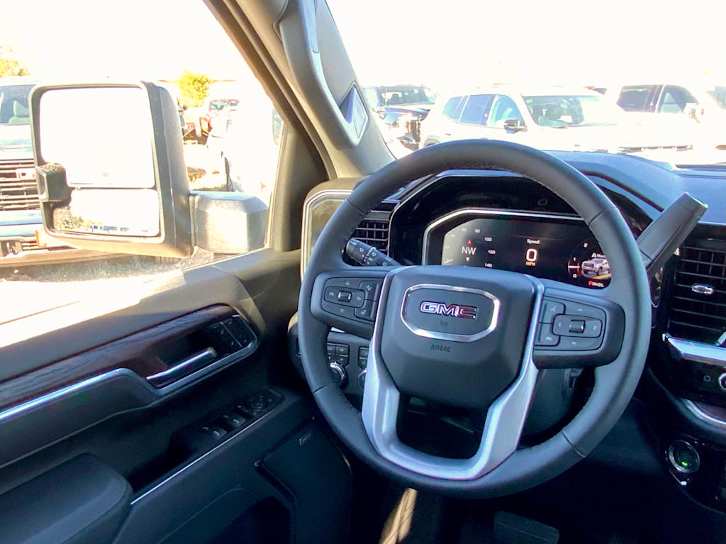 Thumbnail: 2026 GMC Sierra 3500 - 13