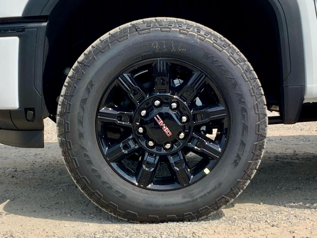 Thumbnail: 2026 GMC Sierra 3500 - 30
