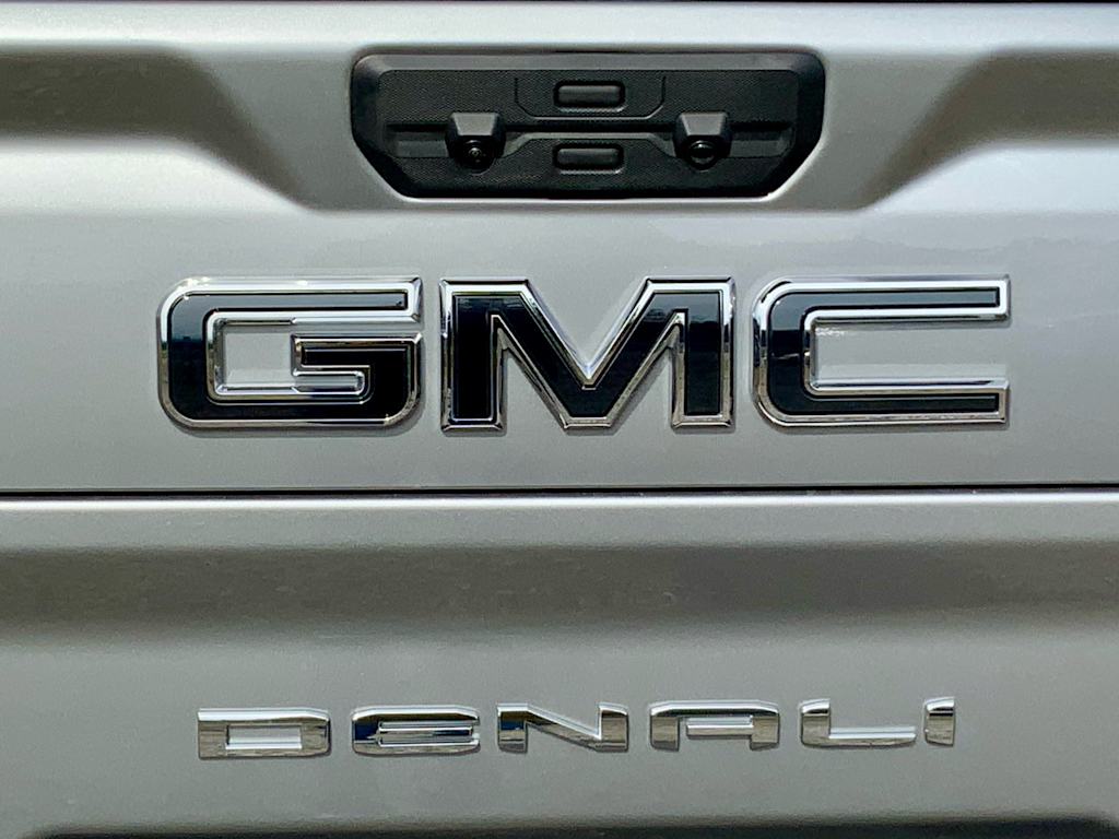 Thumbnail: 2025 GMC Sierra 3500 - 34