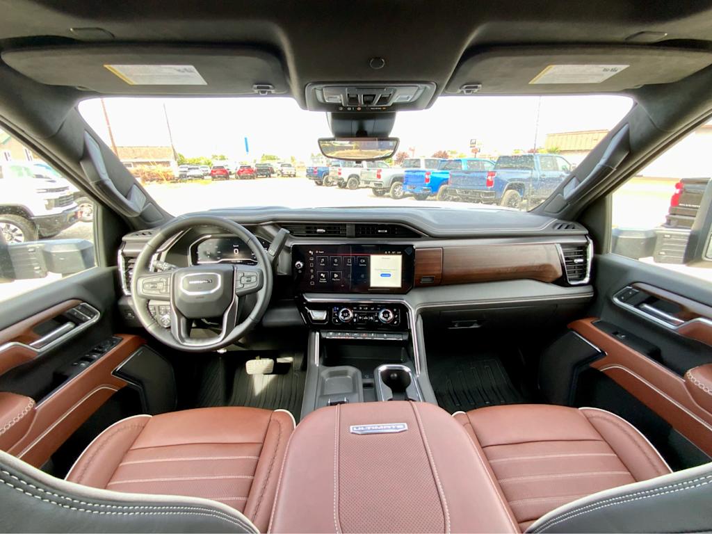 Thumbnail: 2025 GMC Sierra 3500 - 2