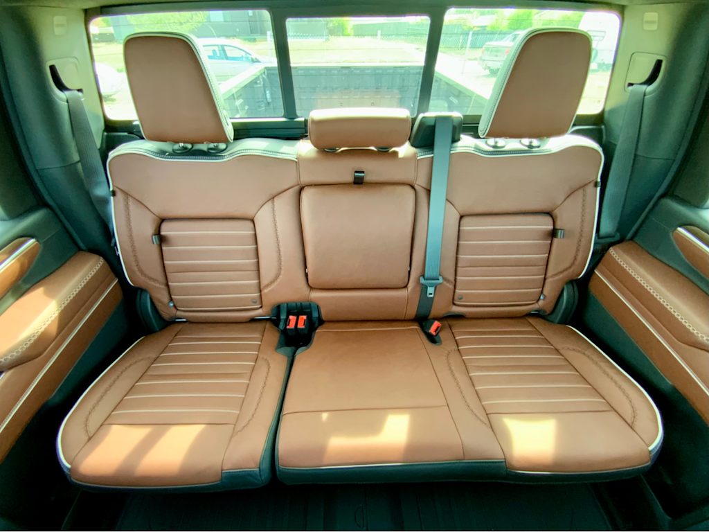 Thumbnail: 2025 GMC Sierra 3500 - 38