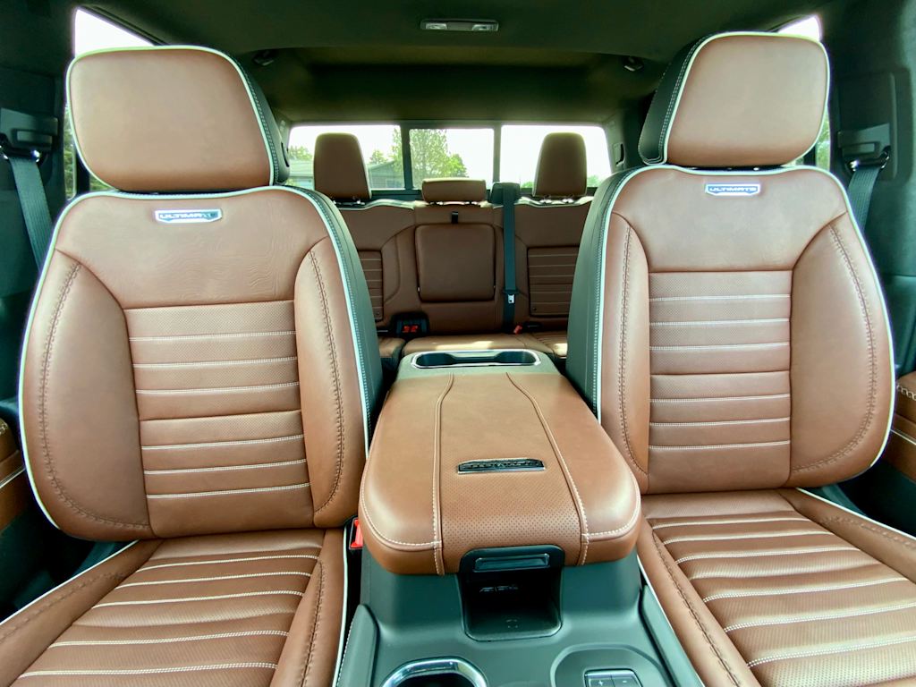 Thumbnail: 2025 GMC Sierra 3500 - 16