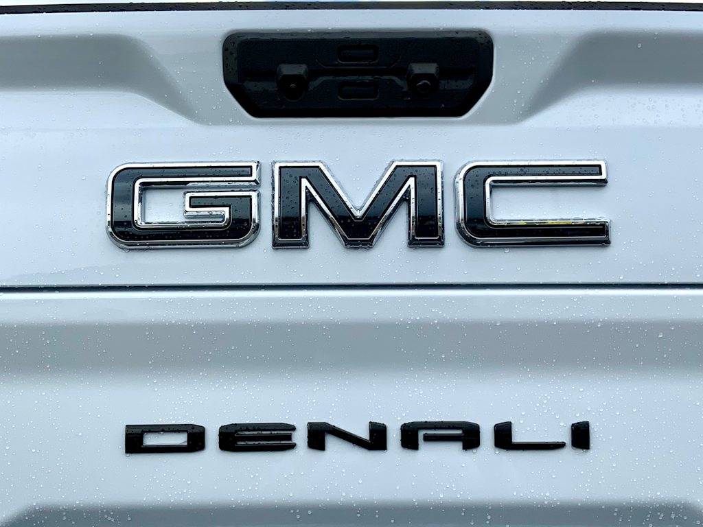 Thumbnail: 2026 GMC Sierra 3500 - 32