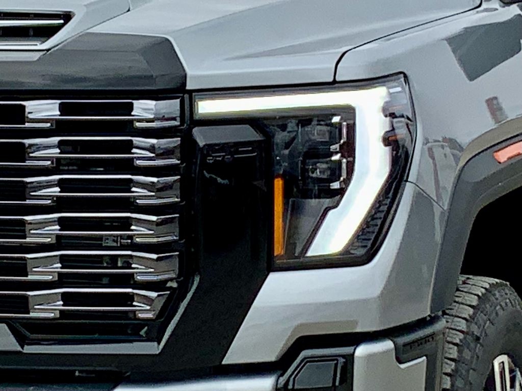 Thumbnail: 2026 GMC Sierra 3500 - 26