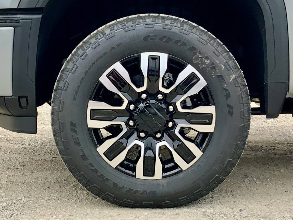 Thumbnail: 2026 GMC Sierra 3500 - 29