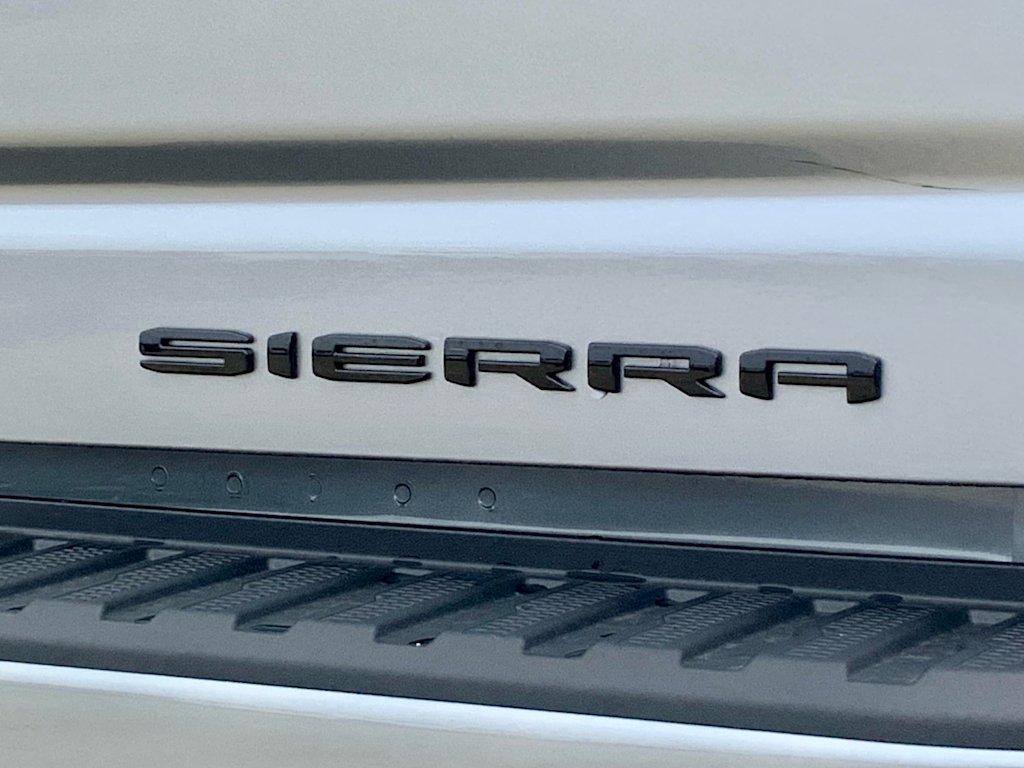 Thumbnail: 2026 GMC Sierra 3500 - 32