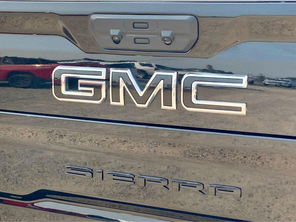 Thumbnail: 2026 GMC Sierra 2500 - 33