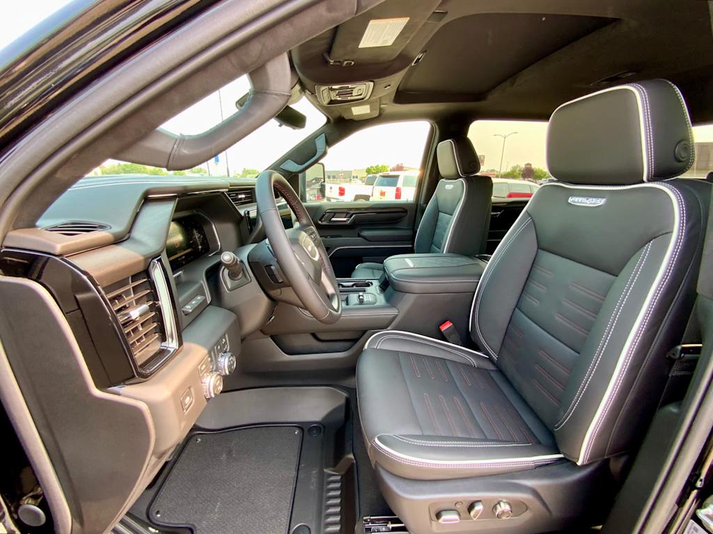 Thumbnail: 2026 GMC Sierra 2500 - 11
