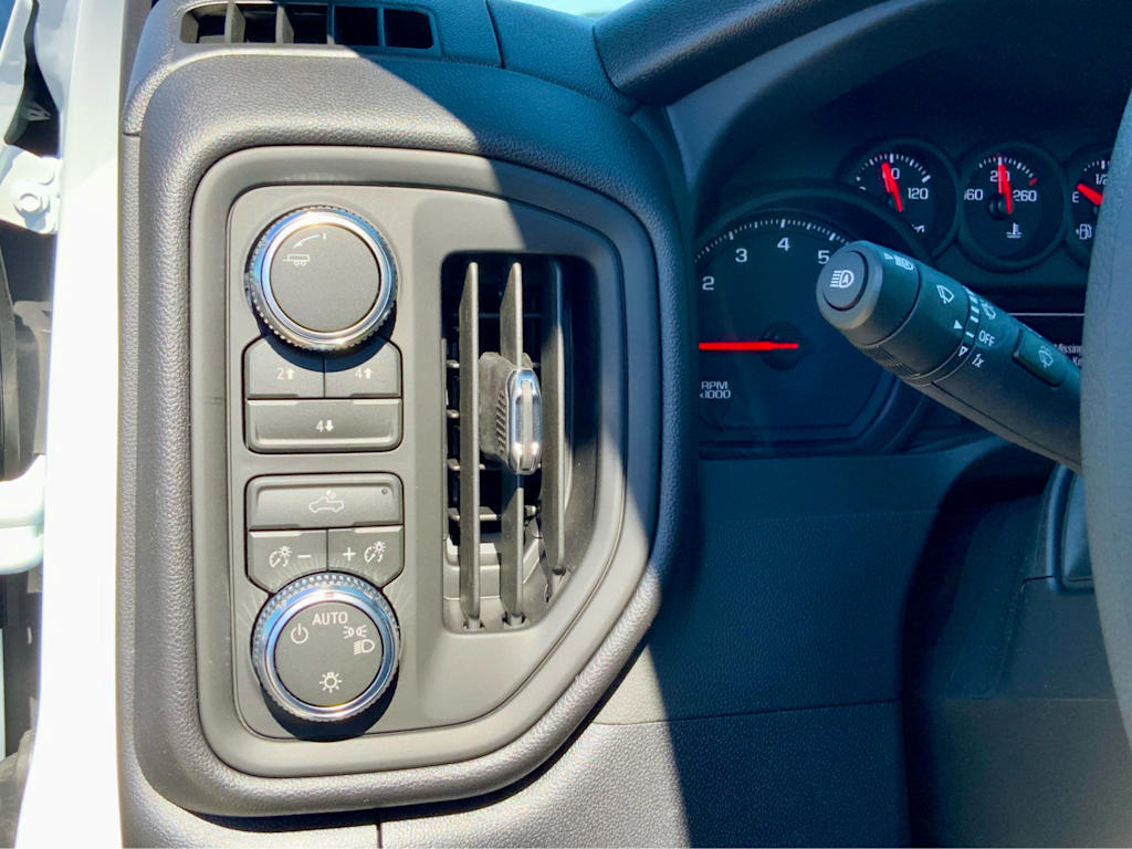 Thumbnail: 2026 GMC Sierra 2500 - 43